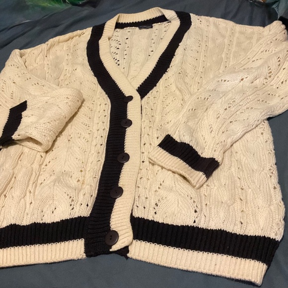 DANIEL HECHTER    PARIS  ORIGINAL CARDIGAN  VINTAGE - Picture 12 of 12